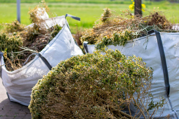 Best Construction Debris Removal  in Racine, WI